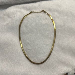 Kendra Scott gold necklace